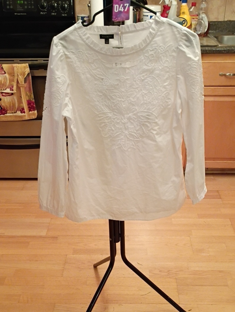 Talbots White Long-Sleeve Embroidered Floral Cotton Blouse
